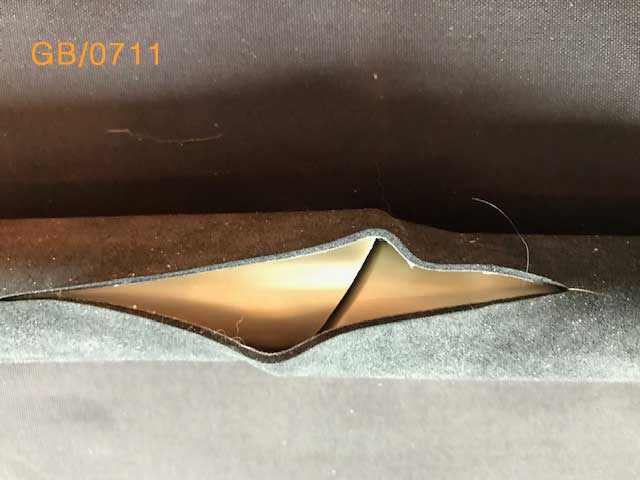 Generic Bone 9mm canal. Single fracture with elastic tissue round the tube. Length 400mm x diameter 25mm. GB/0711